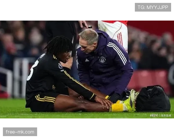 曼联防线问题暴露，对赛季走势造成影响